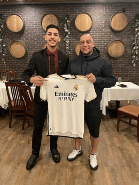 - Roberto Carlos, ex-lateral da Seleção Brasileira e campeão mundial em 2002.